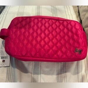 NWT lug Bunker toiletry case in Rosette pink